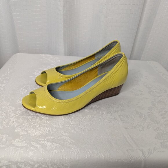 Cole Haan Citrus Peep Toe Wedges , Patent Leather, Size 7B - Picture 4 of 6